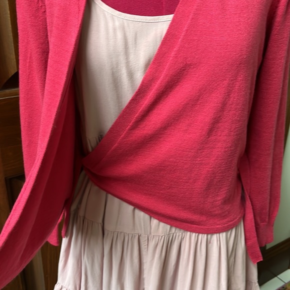 CENY    Boutique  beautiful lightweight wrap Sweater  color Red Rose  EUC Size S - Picture 10 of 13